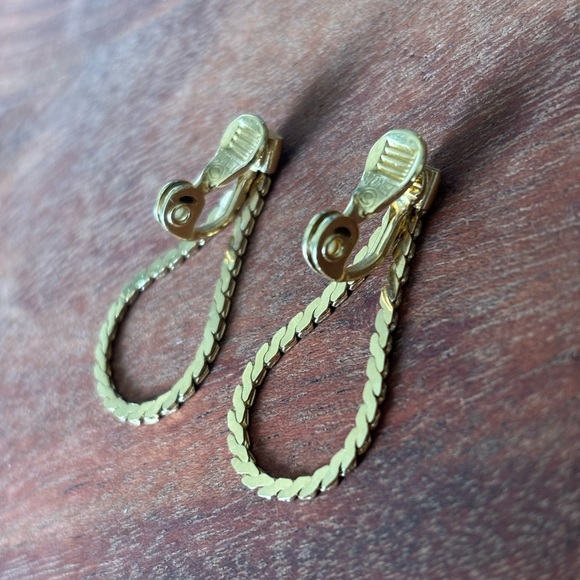 Gold Tone Chain Dangle Clip On Earrings by Monet - DAINTY & LIGHT - Picture 6 of 6